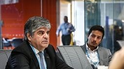 El precio de los combustibles genera rispideces en YPF y el Gobierno