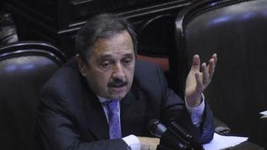Alfonsín se mostró preocupado por las economías de los municipios bonaerenses