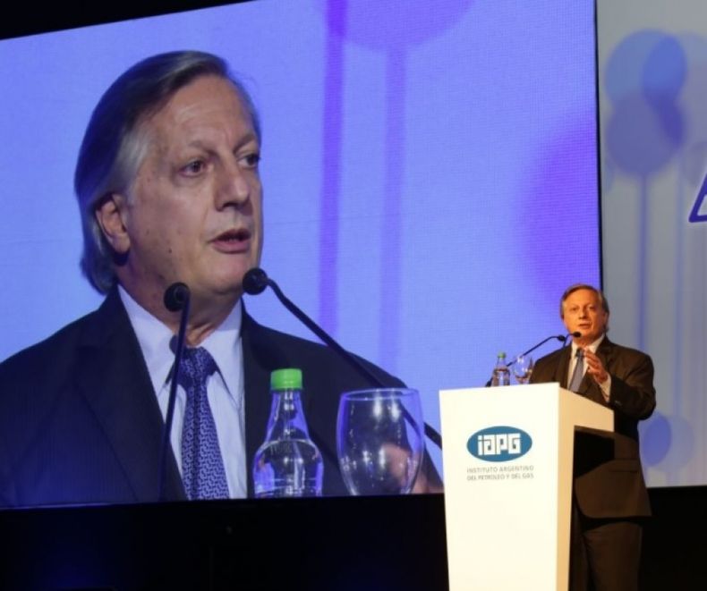 El Ministerio de Energía cerró acuerdos con productores y distribuidores de gas