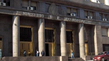 Pautas para que las provincias paguen sus deudas con la Nación