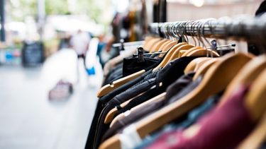 Las ventas de comercios minoristas subieron un 6% en abril