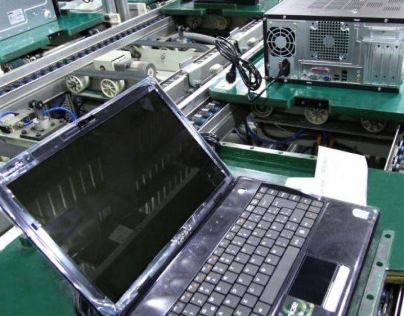 El Gobierno seguirá diferenciando las importaciones de notebooks de los autos