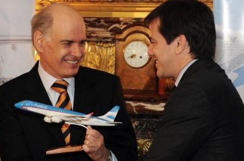 Aerolíneas Argentinas ya vuela diariamente y sin escalas a Brasilia