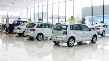 Bajan impuestos internos a más de un centenar de autos de media y alta gama