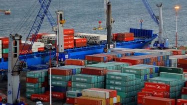 Déficit comercial de Brasil se redujo casi un 8% en el primer bimestre