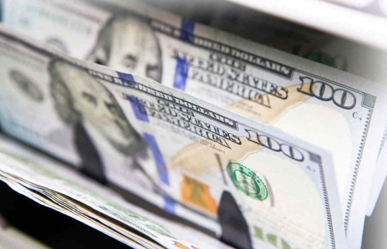 El dólar blue sube $420 en lo que va de 2024.