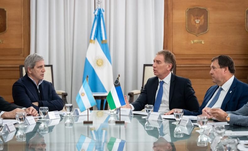Caputo, Santilli y Weretilneck.