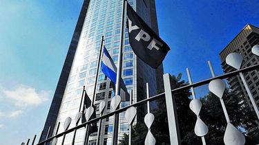 Como el Gobierno, YPF también apuesta al financiamiento con bonos