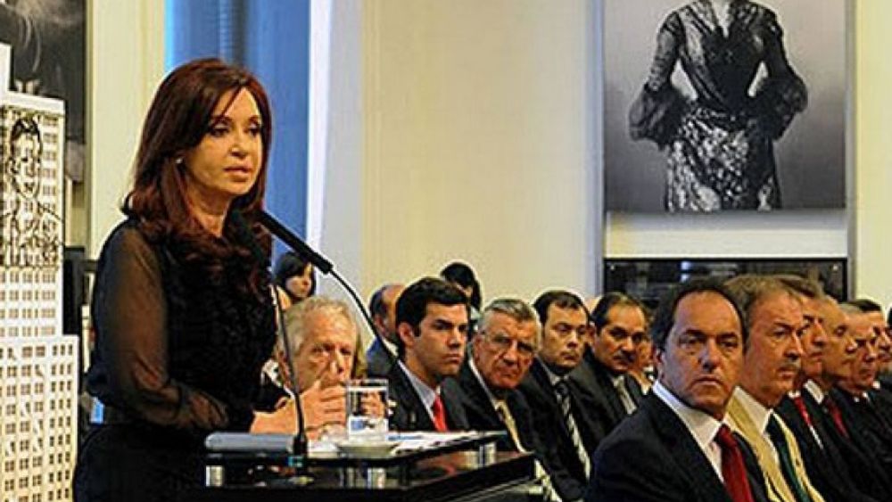 El Gobierno prorroga el pago de deuda a 17 provincias