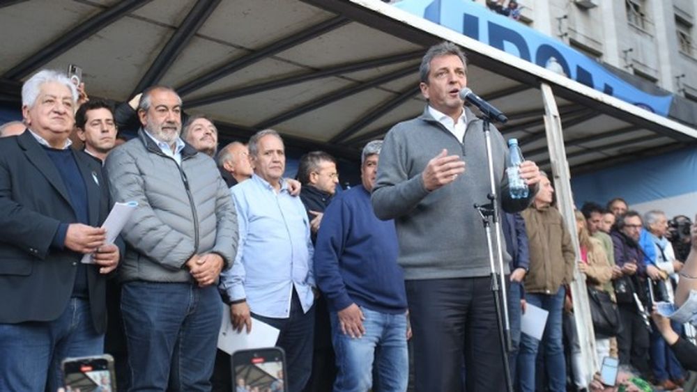 El proyecto del Gobierno estipula que solo pagarán mayores ingresos 90 mil contribuyentes, lo que representa el 0,88% del total de los empleos registrados del país.
