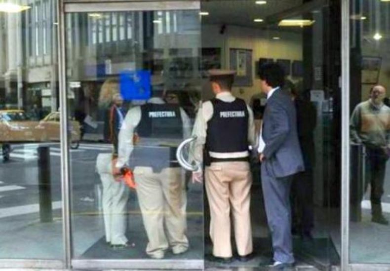 El Ejecutivo refuerza controles sobre el dólar informal