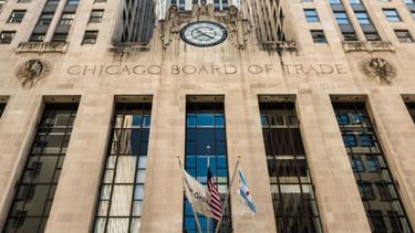 Leve suba de la soja en Chicago, el trigo y el maíz tuvieron altibajos