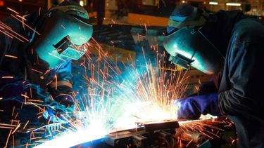 Metalúrgicos accederán a un aumento salarial mayor a 50 por ciento