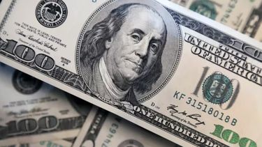 El dólar blue cerró en los 1.565 pesos para la venta.