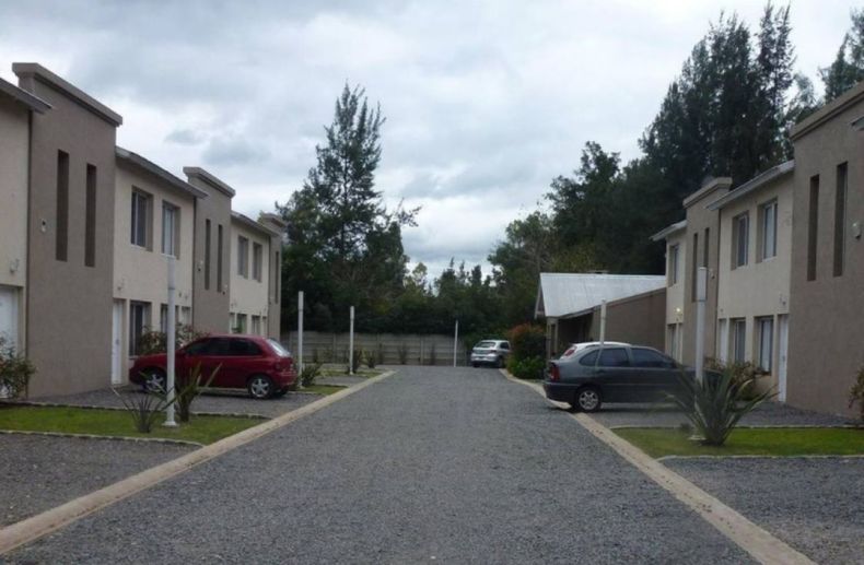 Reportan una baja de los precios inmobiliarios en áreas suburbanas