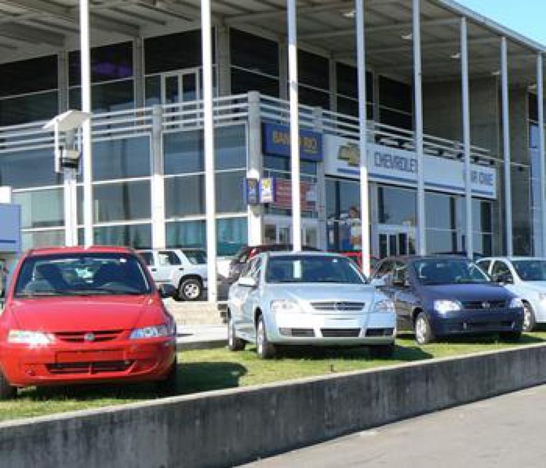 La venta de autos terminó 2012 con una caída de 2 por ciento