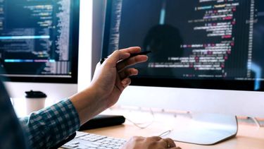 Los salarios en la industria del software subieron 85% durante 2021