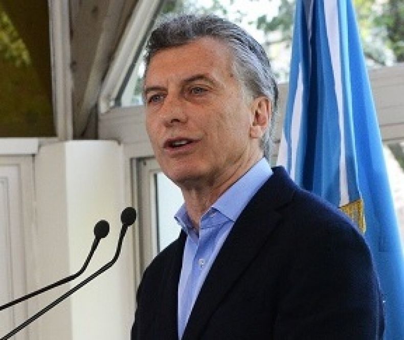 El Presidente le quitó relevancia a la suba del dólar