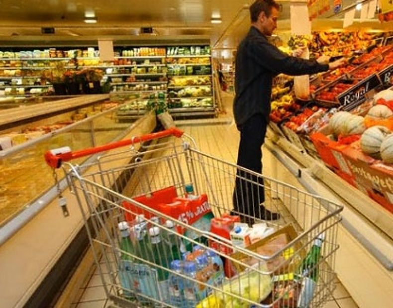 Precisan que una familia tipo necesitó $11.385 en septiembre para no ser pobre