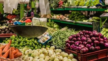 Los precios globales de los alimentos cayeron por sexto mes consecutivo