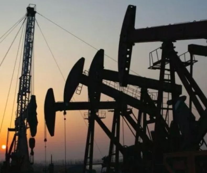 OPEP y aliados renuevan acuerdo para controlar el precio del crudo