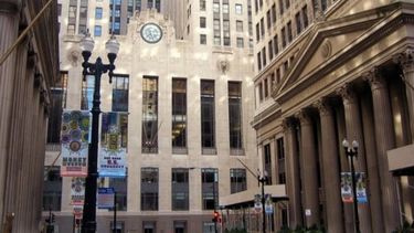 El trigo se desplomó al comenzar la semana en Chicago