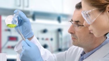 Los químicos cerraron la paritaria con un alza del 15%