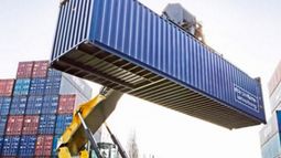 Leve mejora del déficit comercial estadounidense en marzo