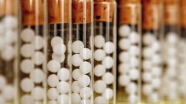 Detectan una suba mayor al 300 por ciento en medicamentos complejos