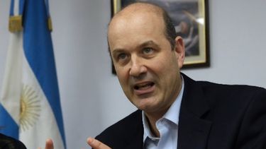"El Banco Central piensa en la inflación, no en los dólares"
