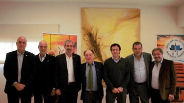 Concretan acuerdo para facilitar la comercialización de trigo