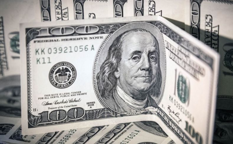 El dólar blue sube $340 en lo que va de 2024.