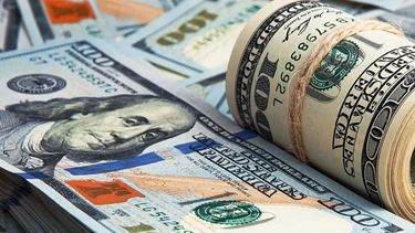 El dólar blue sube $330 en lo que va de 2024.