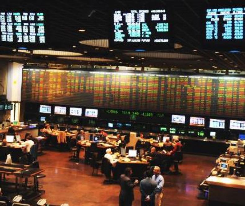 Caída marginal de la Bolsa se compagina con otra merma del cupón PBI
