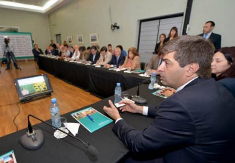 El Gobierno hace un gesto y profundiza el diálogo con productores sojeros