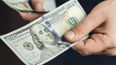 El dólar blue cerró en los 1.420 pesos para la venta. El dólar blue cerró en los 1.420 pesos para la venta.