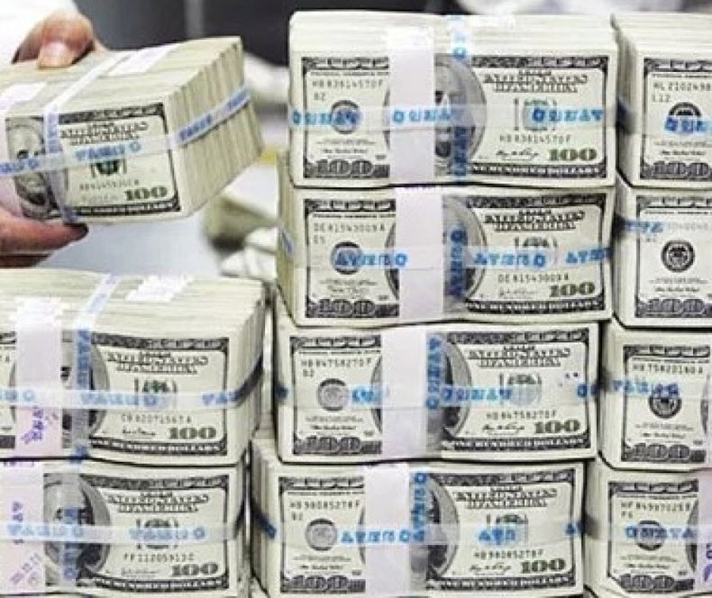 Licitarán Letes en dólares pero sin fijar monto