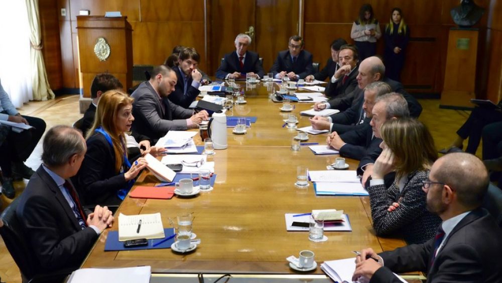 Importaciones: el Gobierno le hizo un guiño a las automotrices