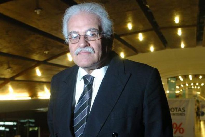 Pignanelli criticó a Kicillof porque "cacarea en público"