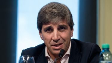 El Gobierno estudia endeudarse en el mercado local