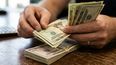 El dólar blue cerró en los 1.430 pesos para la venta. El dólar blue cerró en los 1.430 pesos para la venta.