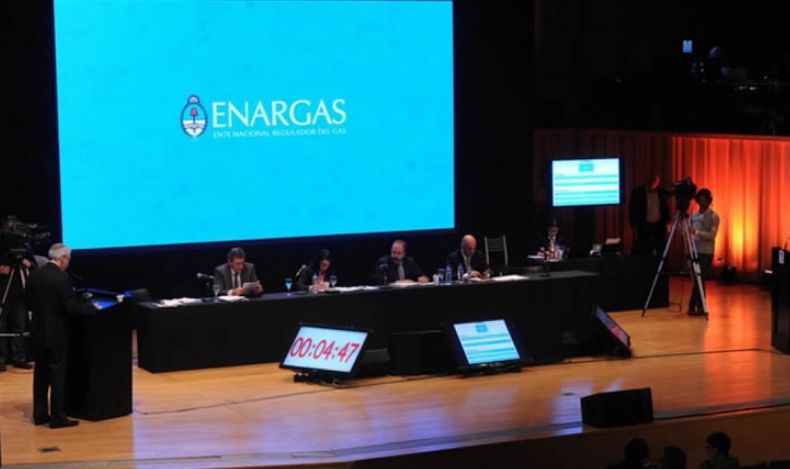 Convocan a audiencia pública para definir un aumento del gas