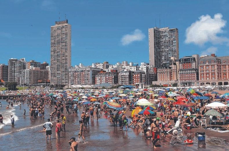 Los turistas en la Costa Atlántica.