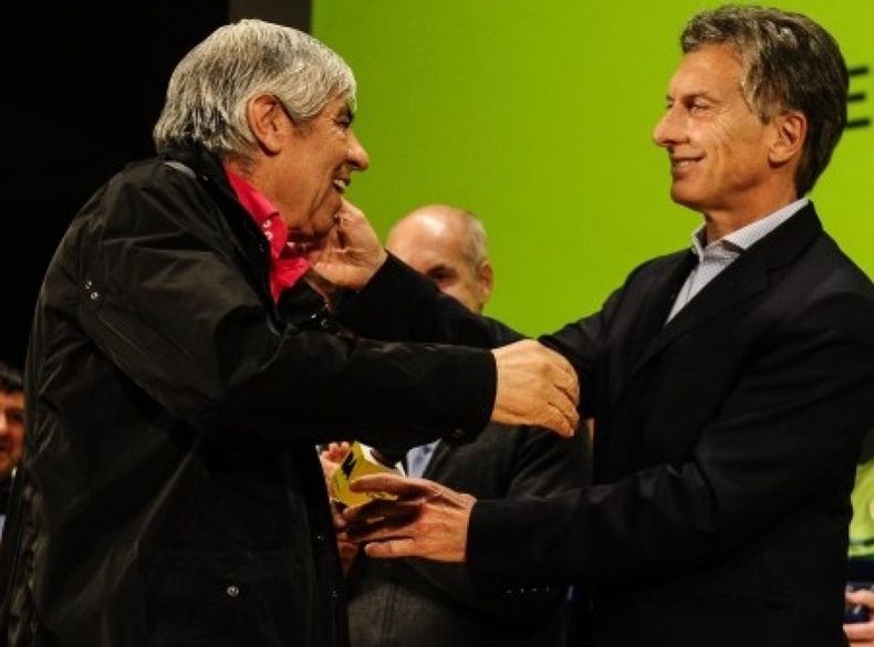 Macri y Moyano se reúnen para analizar el nuevo esquema salarial