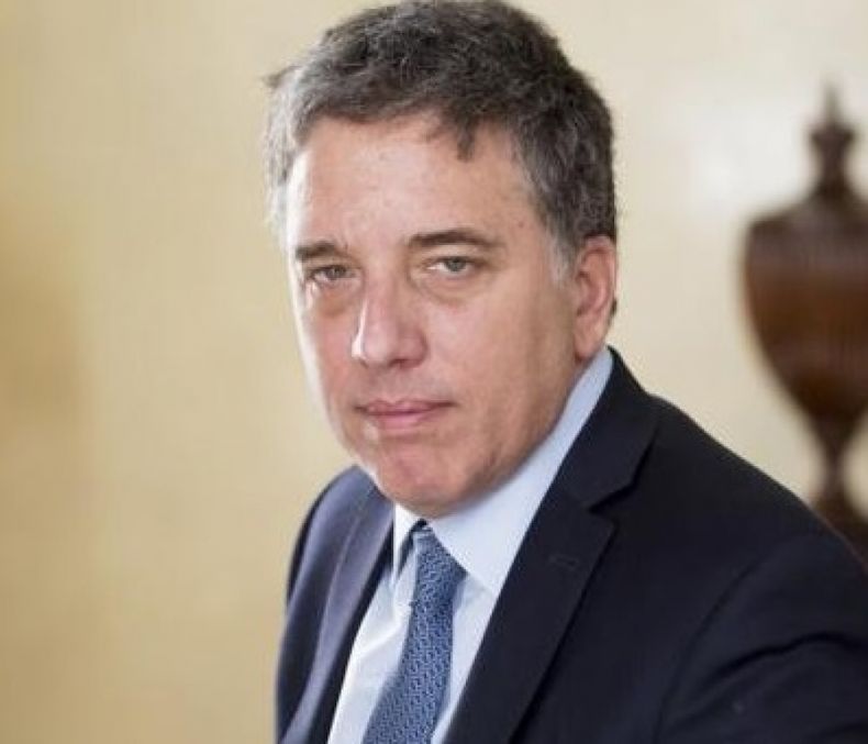 Dujovne defendió la política fiscal del Gobierno