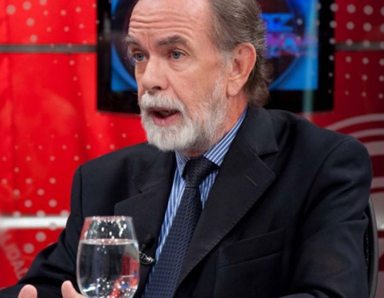 Piden "dejar de pensar los precios de los departamentos en dólares"