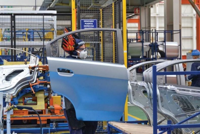 El déficit comercial de autopartes cayó un 31% en 2019