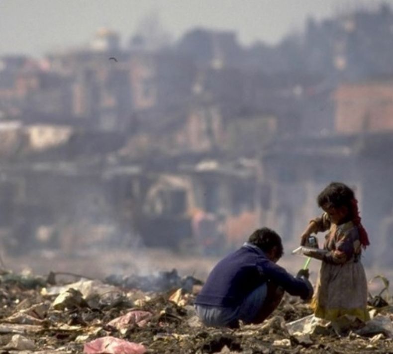 La pobreza ya afecta 13,6 millones de argentinos
