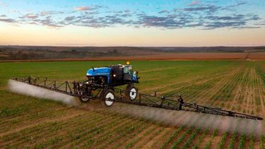 Las ventas de maquinaria agrícola avanzaron casi 5% en noviembre