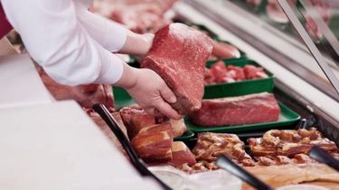 Acuerdo con frigoríficos para bajar la presión inflacionaria en la carne